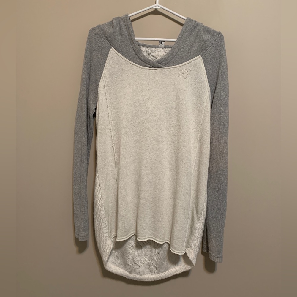 Fox hooded sweatshirt with cableknit back, size L
